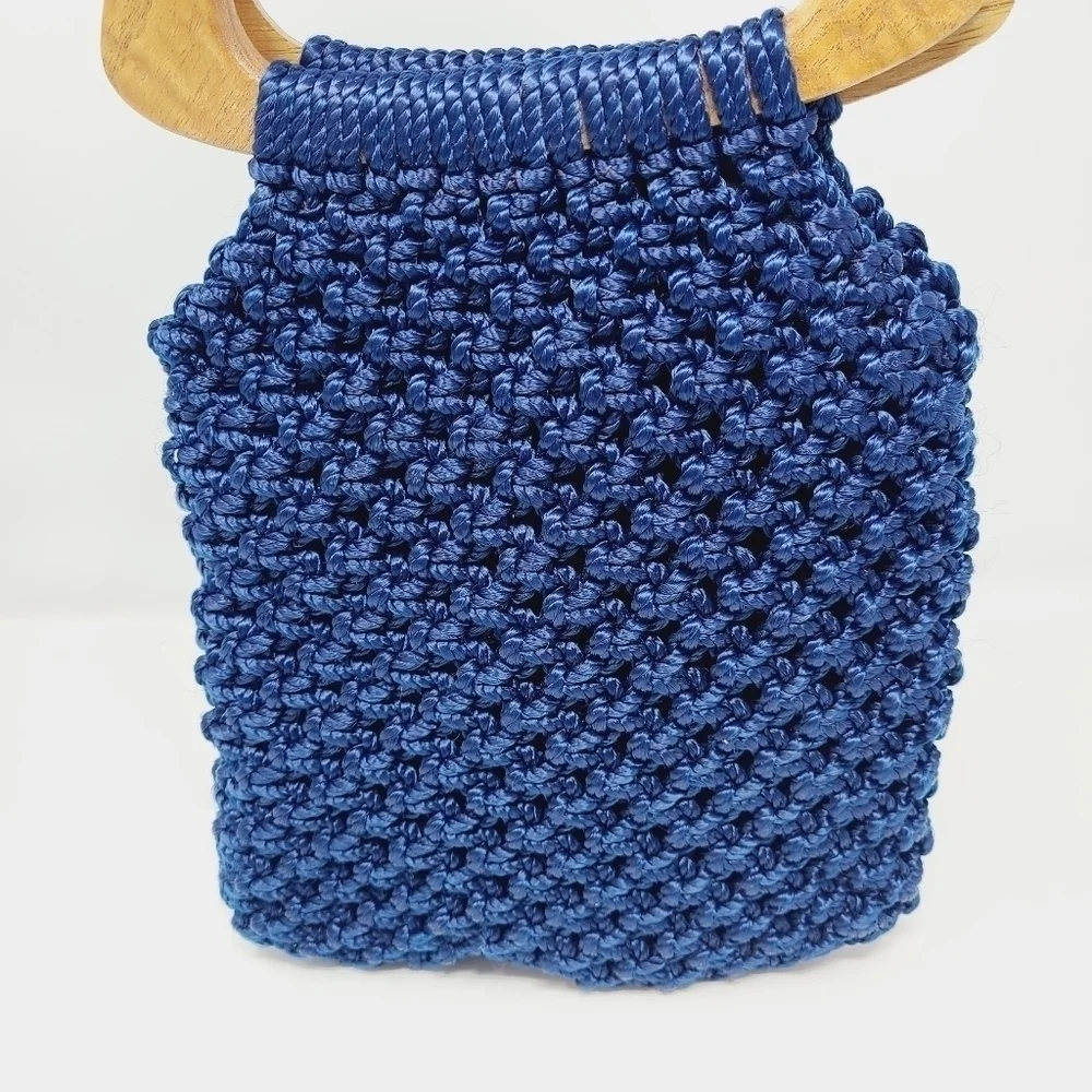 Unbranded | Blue Weaved Bag w/ Wooden Handles (One Size)